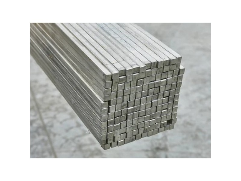 Алюминиевые квадраты