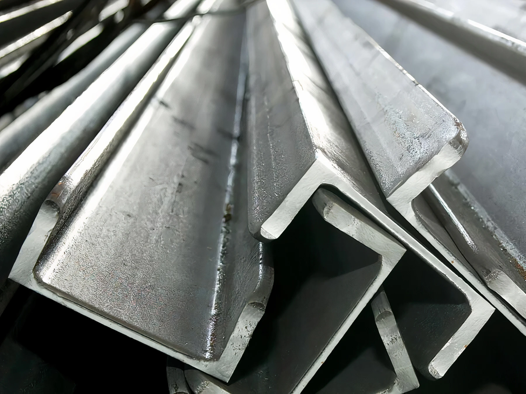 Стальной швеллер горячекатаный 100 мм 50 мм 5 мм S235JR JISG3192