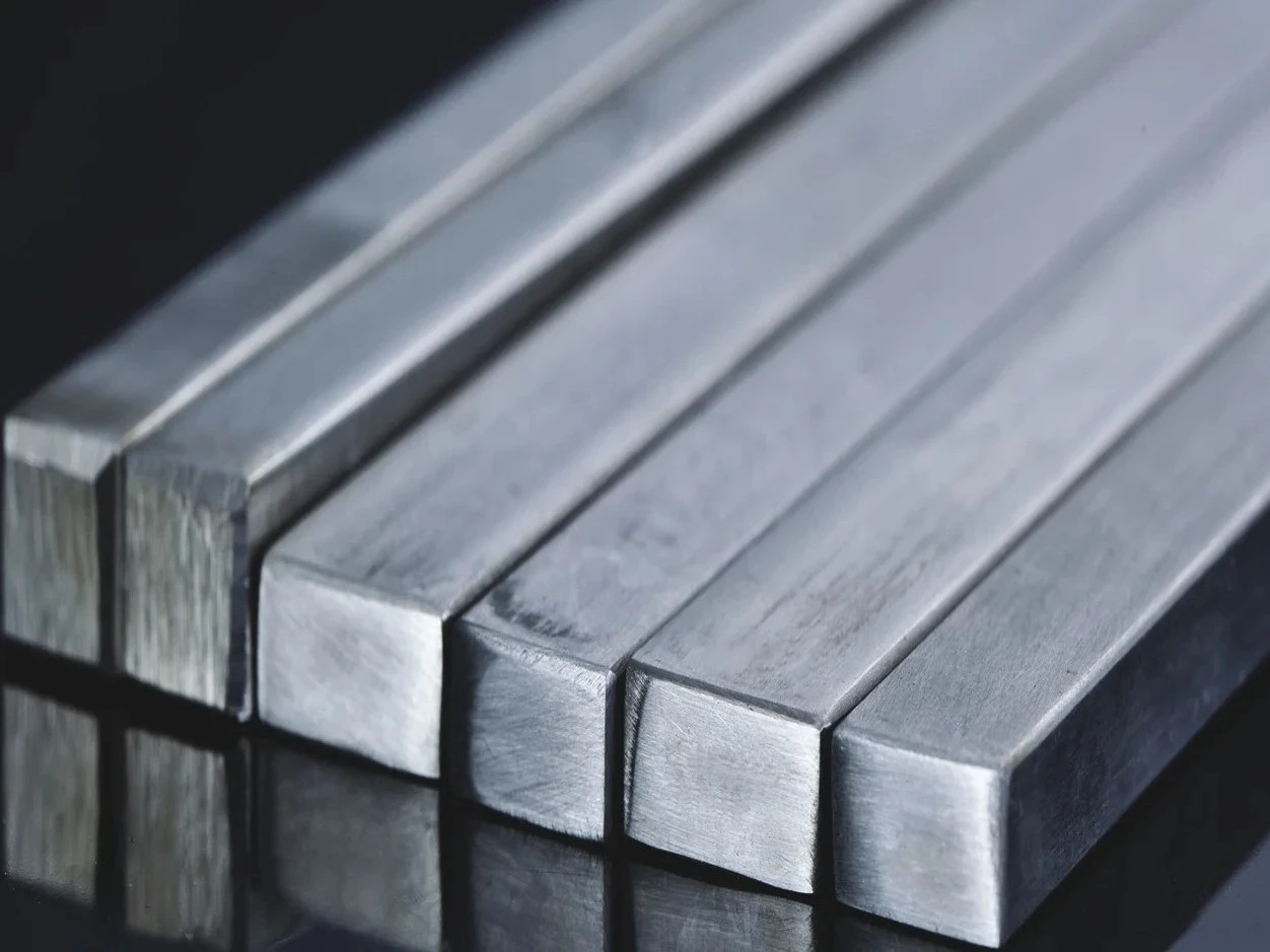 Высоколегированный квадрат 30 мм 30 мм Н18К14М5Т ГОСТ 2591-2006