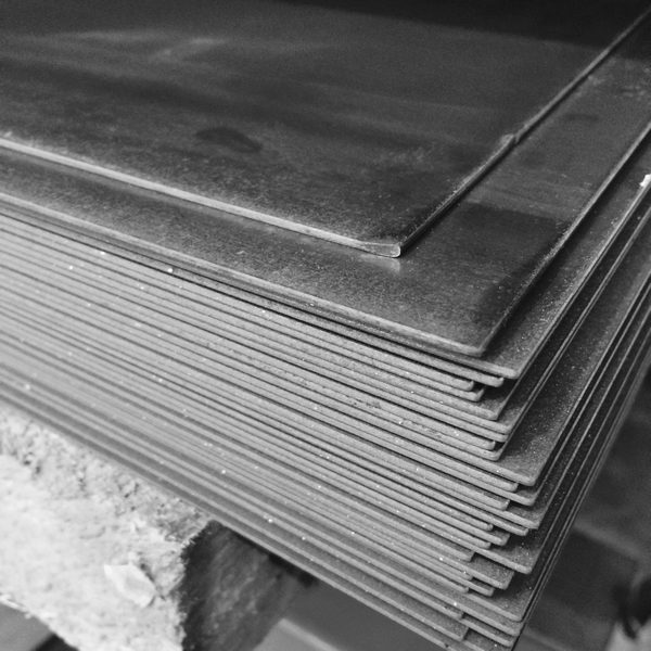 Жаропрочный лист горячекатаный 8 мм ХН45Ю ГОСТ 24982-81